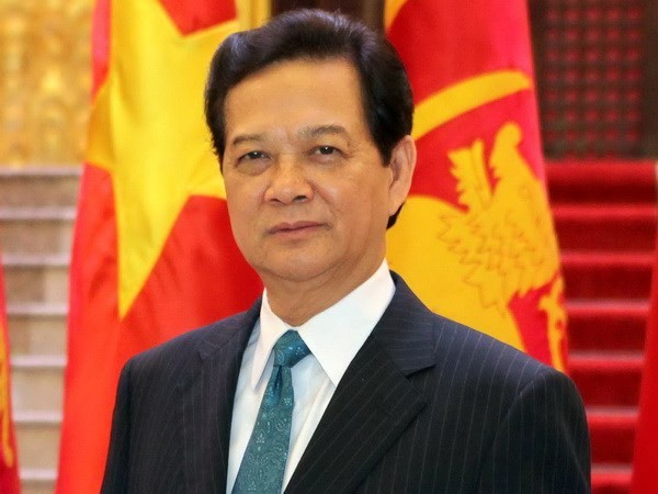 Премьер-министр СРВ отправился в столицу Мьянмы для участия в 24-м саммите АСЕАН - ảnh 1